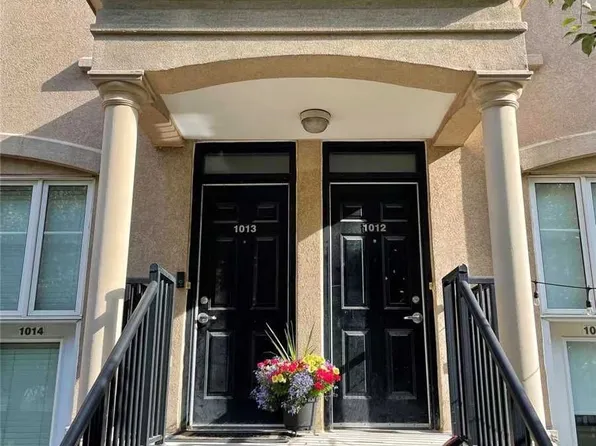 54 E Liberty St #1012, Toronto, ON M6K 3P3