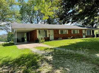507 Lanahan Dr #B, Troy, IL