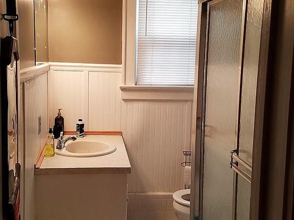4th image of 1214 Carolina St