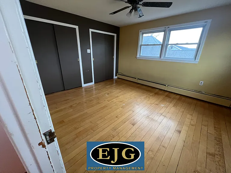 163 Pleasant St #2 — Photo 18