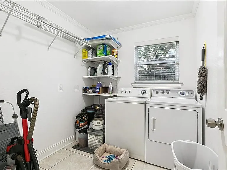 6958 Orleans Ave — Photo 4