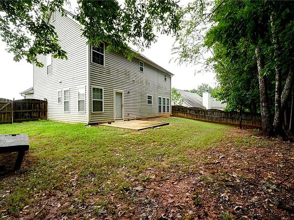 2nd image of 4910 Buckeye Pl