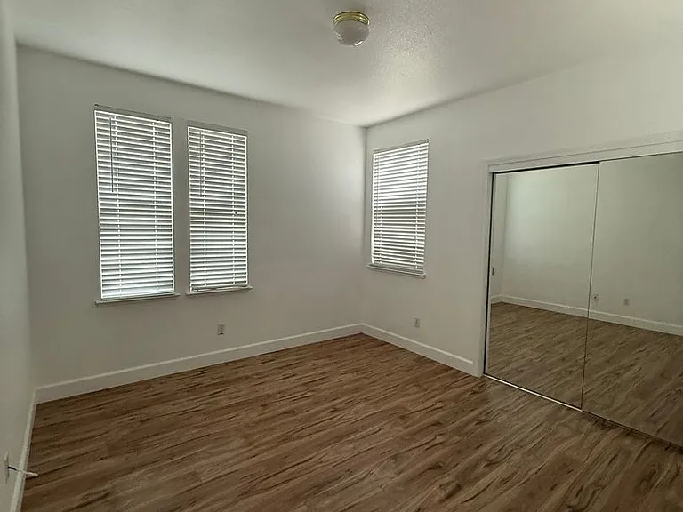 10410 Danichris Way — Photo 13