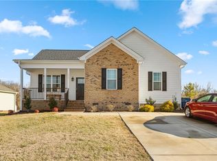 758 Aspenwood Dr, Graham, NC 27253