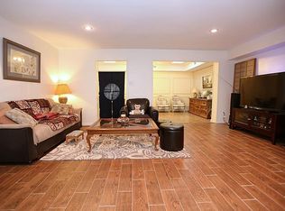 5530 Holly St APT F, Houston, TX 77081