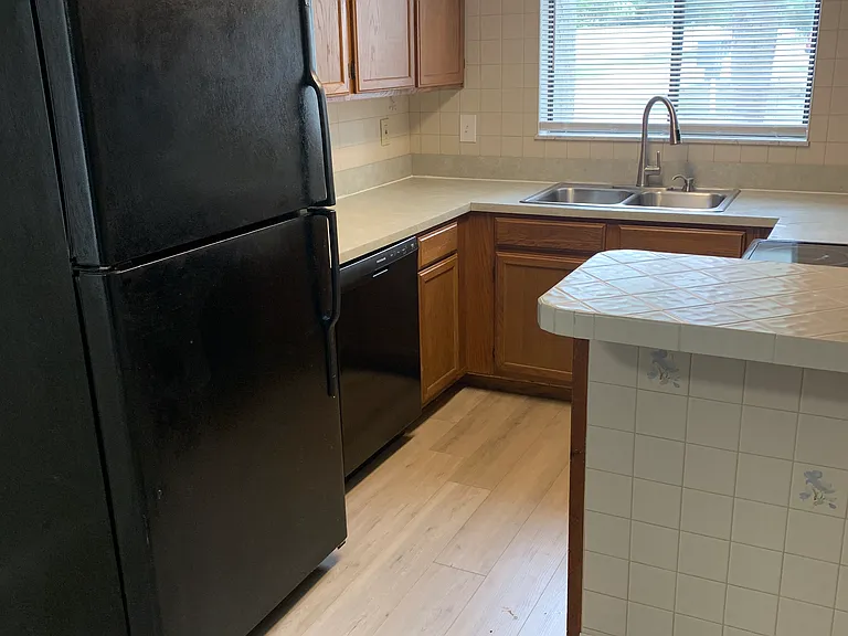 122 Springwood B Cir #B — Photo 4