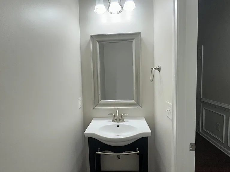 503 Panorama View Loop — Photo 6