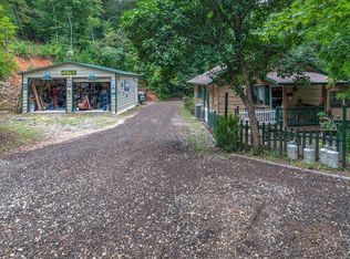 642 Twin Pond Rd, Murphy, NC 28906