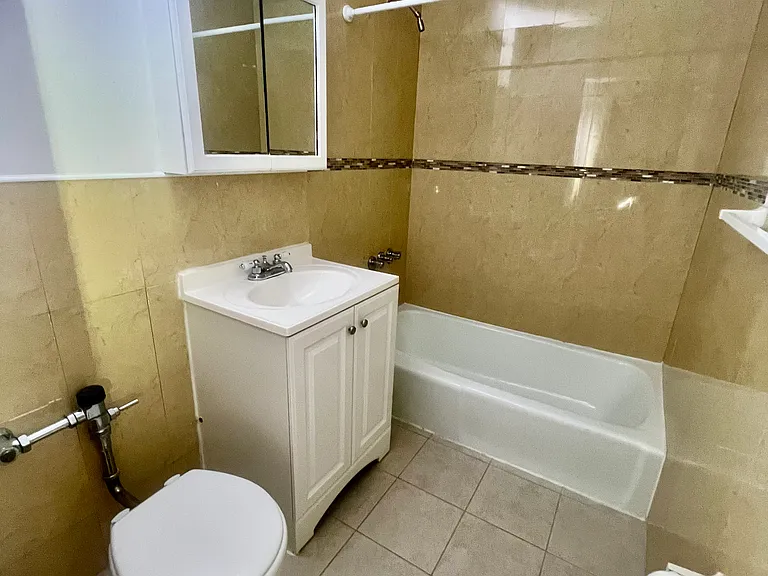 44-30 Douglaston Pkwy #4B — Photo 13