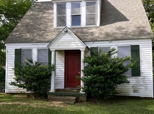 2921 Main Ave, Groves, TX 77619