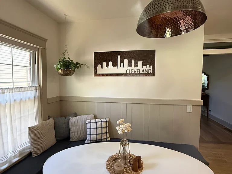 9404 Clifton Blvd — Photo 7