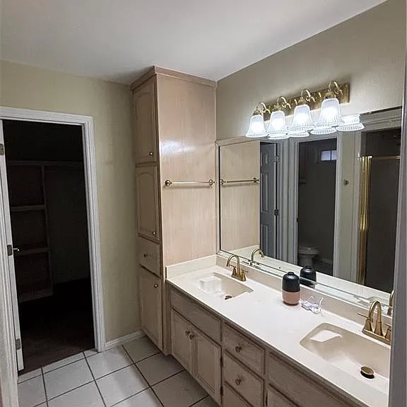 3618 N 34th Ln — Photo 3