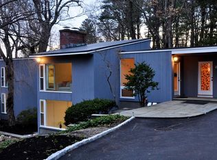 56 Meriam St, Lexington, MA 02420