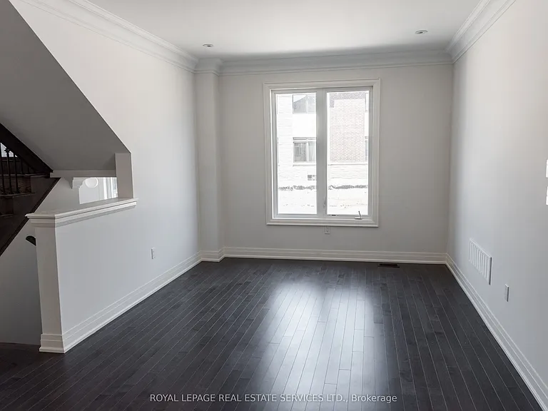 406 Humphrey St — Photo 2