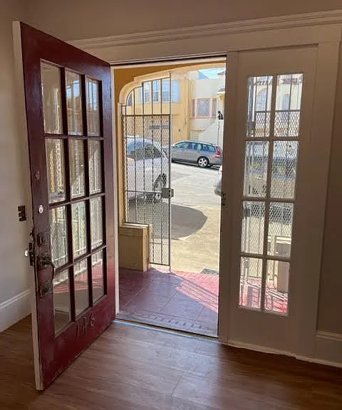 146 Ashton Ave — Photo 2