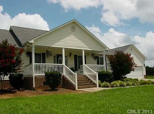 330 Peach Tree Rd, Oakboro, NC 28129