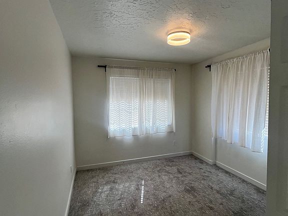 5th image of 423 W 500 N APT 10