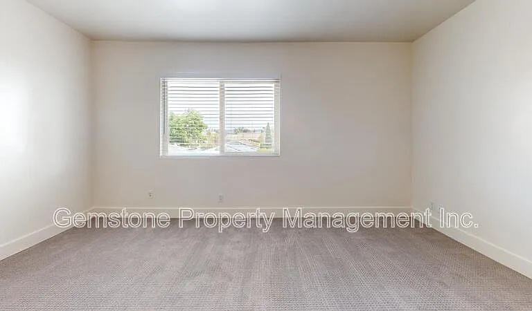 4560 60th St #17 — Photo 31