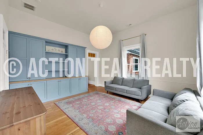 2 bed, 1.5 bath, 1079 sqft, $1,395 — Photo 3
