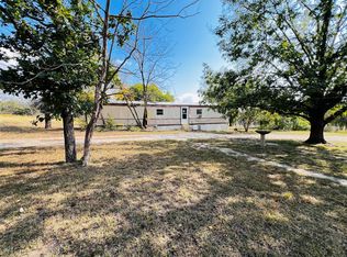 808 N Thompson St, Hamilton, TX 76531