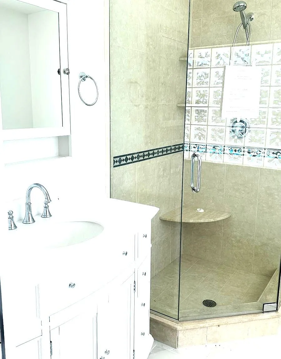 4 bed, 2.0 bath, 1688 sqft, $4,299 — Photo 4