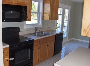 124 Ivy Ln, Cowpens, SC 29330