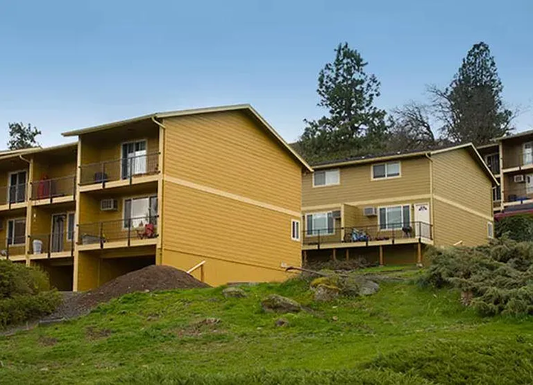 American Village of The Dalles — Photo 2