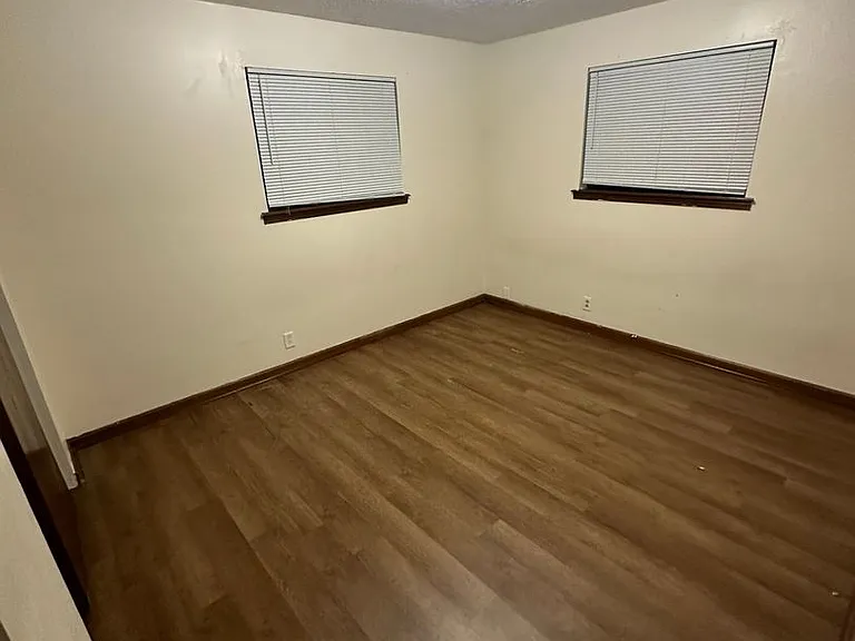 1409 E Iron Ave — Photo 3