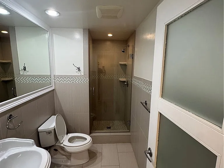 11445 Etiwanda Ave — Photo 13