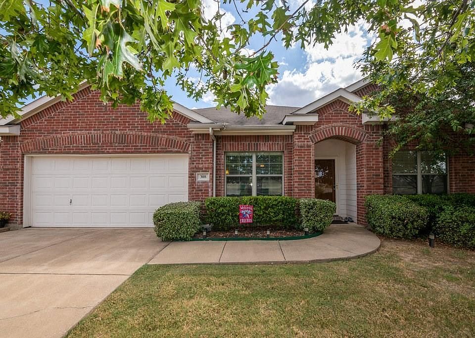 1st image of 308 Jennie Marie Cir