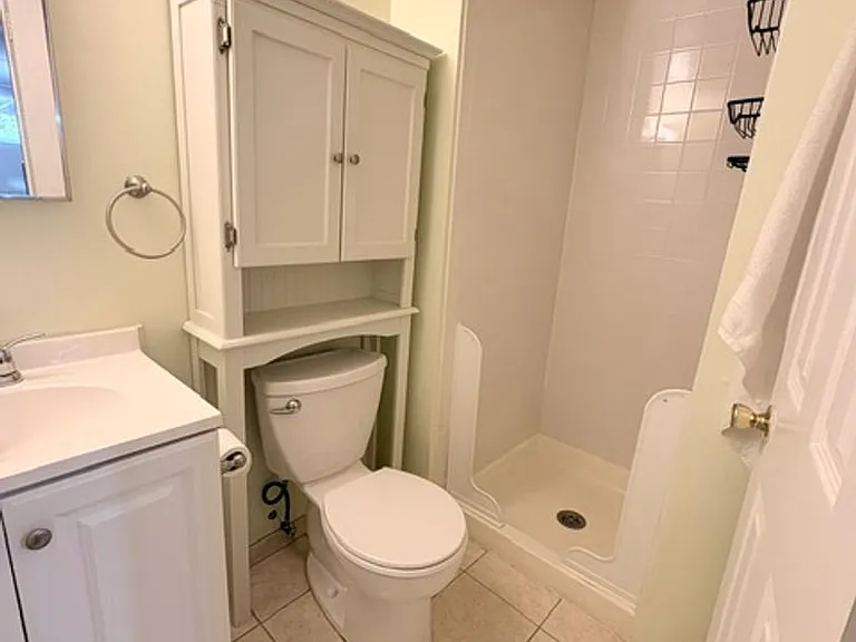 13520 Grenoble Dr — Photo 33