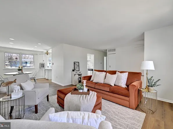 852 Birchwood Ct, Arnold, MD 21012