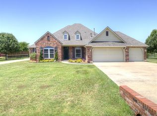 11860 Fieldstone Dr, Collinsville, OK 74021