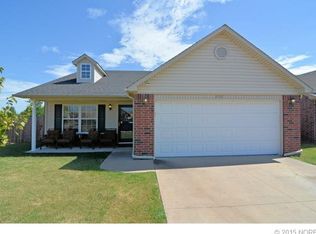 230 W Fairlane Dr, Sapulpa, OK 74066