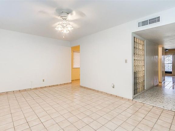 5th image of 3904 Skyline Ave