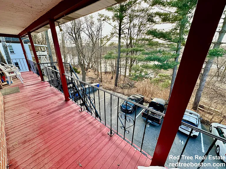 260 River St #6 — Photo 8