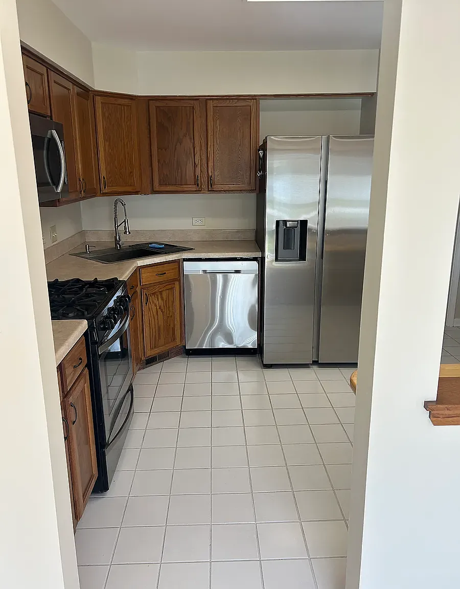 2 bed, 1663 sqft, $3,000 — Photo 3