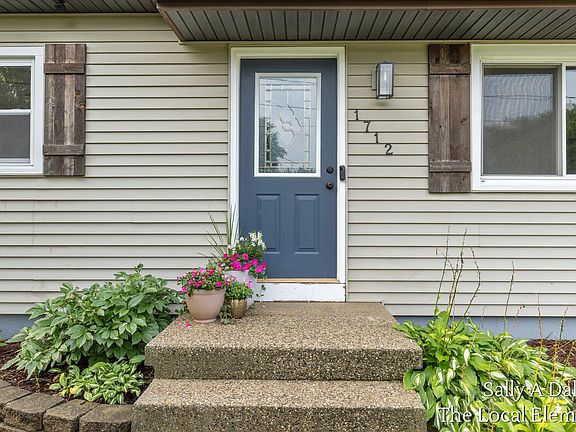 3rd image of 1712 Joan Ct