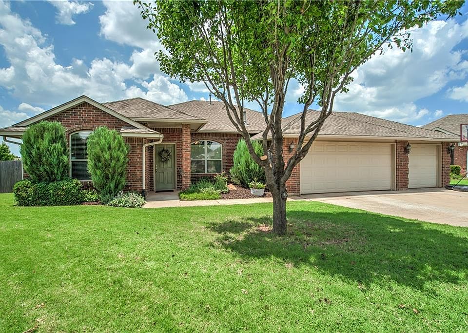 1st image of 16105 Cantera Creek Dr