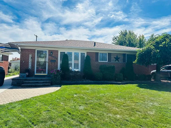 17954 N Wind Dr, Fraser, MI 48026