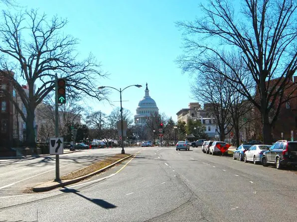 305 C St NE APT 302, Washington, DC 20002