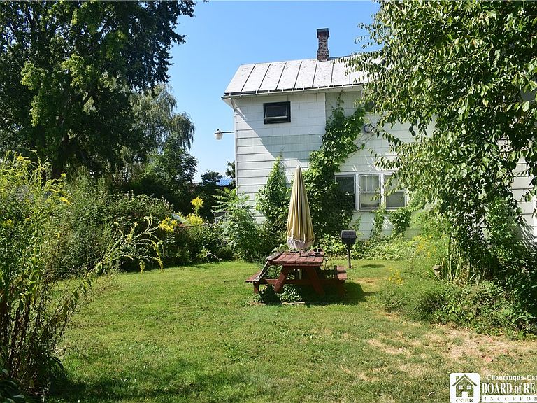 Listing photo 5