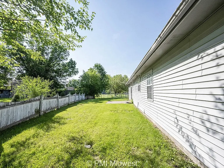 3281 Cherry Lake Ln — Photo 29