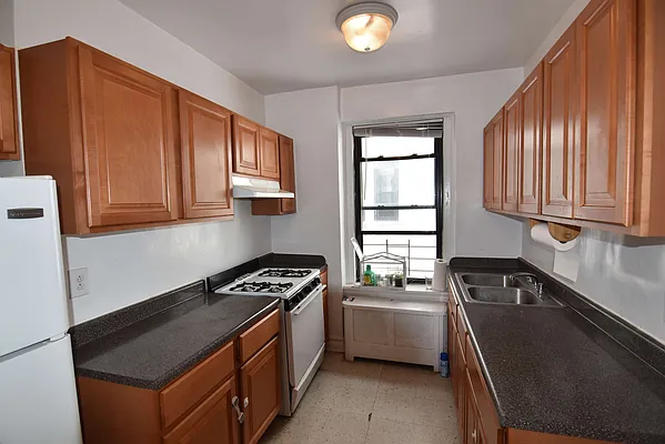 Rented by Zuz Realty | media 4