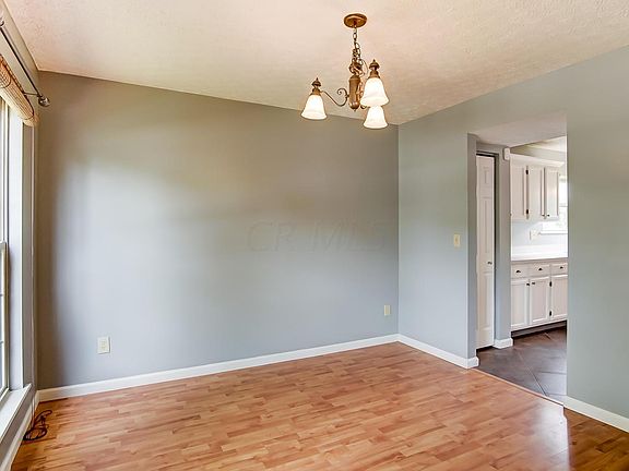 4th image of 3280 Bellowind Dr