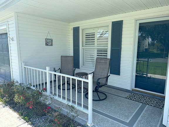 2nd image of 26300 Glen Eagle Dr