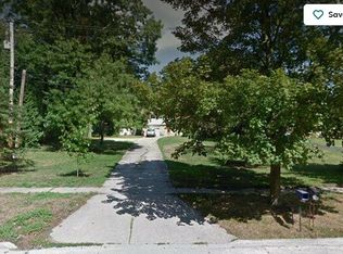 5310 Perrine Rd, Midland, MI 48640