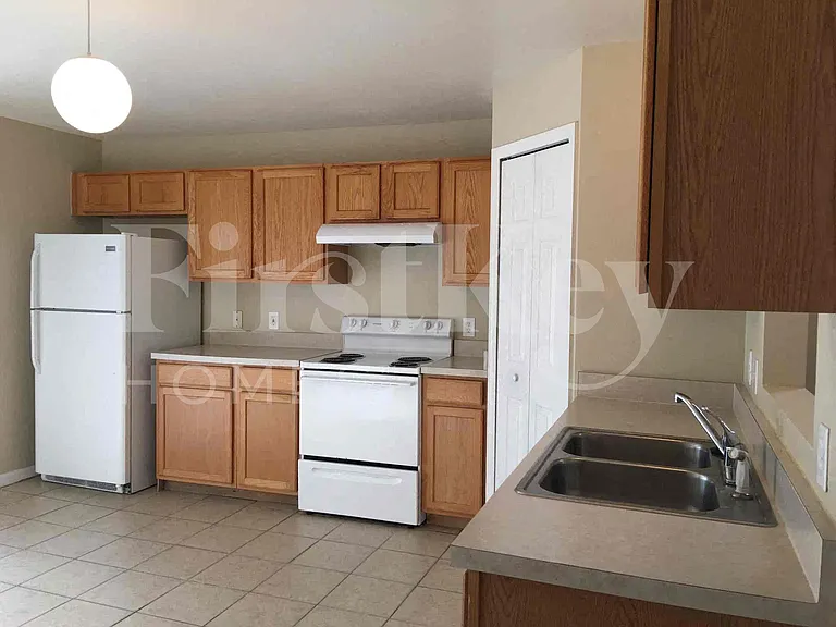3638 Queens Cove Blvd — Photo 17