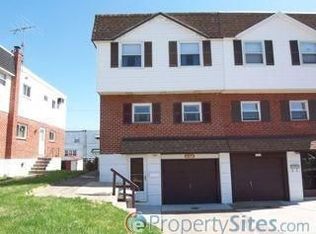 2877 Stamford St, Philadelphia, PA 19152
