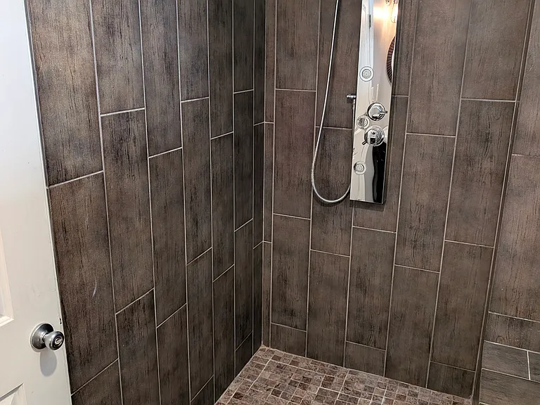 2929 Curtis St #B — Photo 30